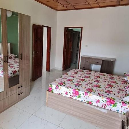 Residence Diakhaby Conakry Buitenkant foto